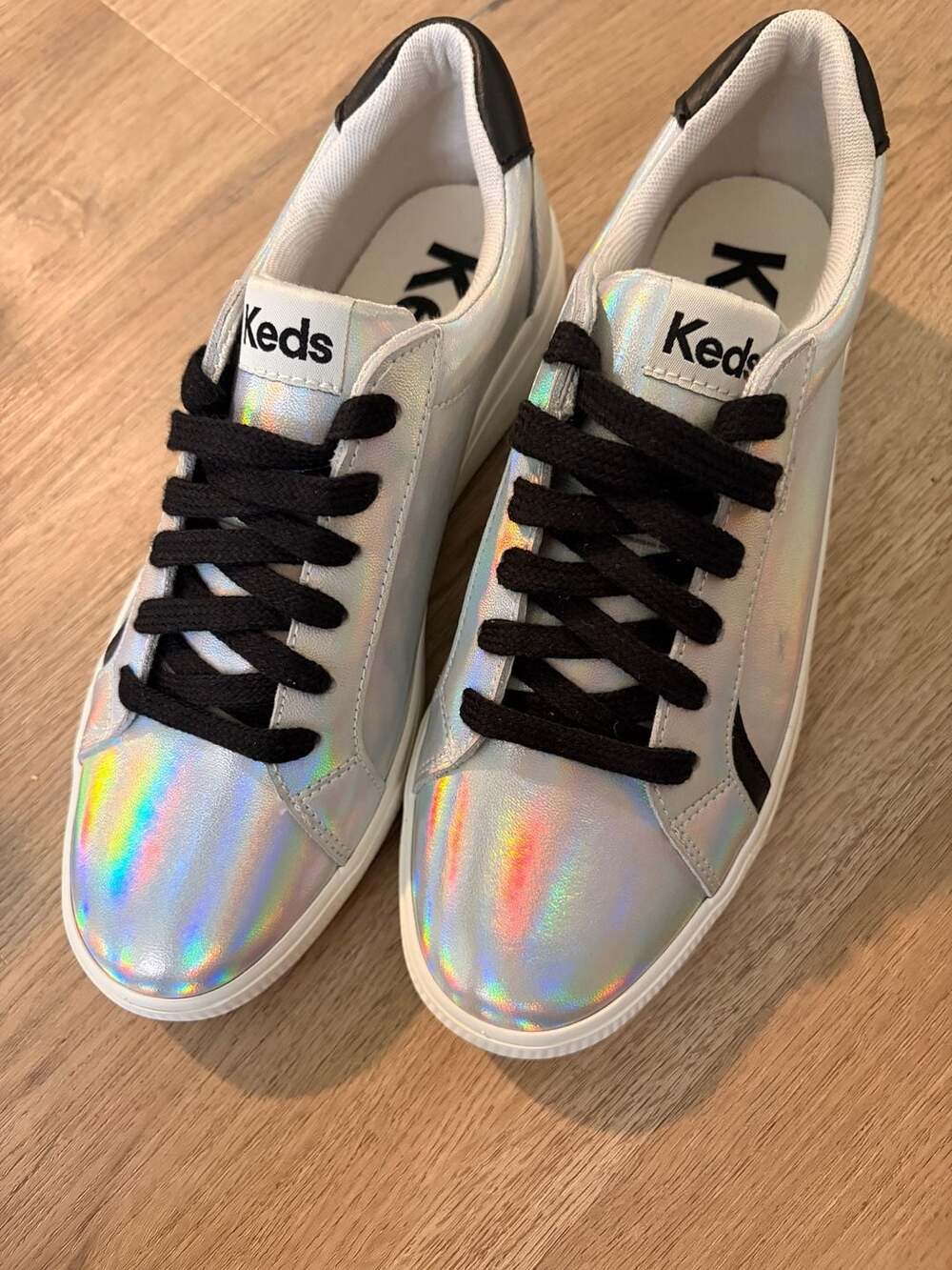 Keds Women's Size 7 Sneakers WH68009 metallic sneakers